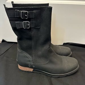 Sorel black leather boots. Never worn. Size 9.5